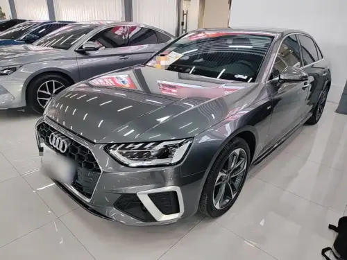 Audi A4, 2023