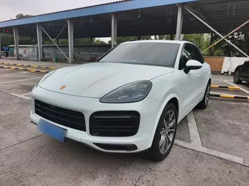 Porsche Cayenne, 2023