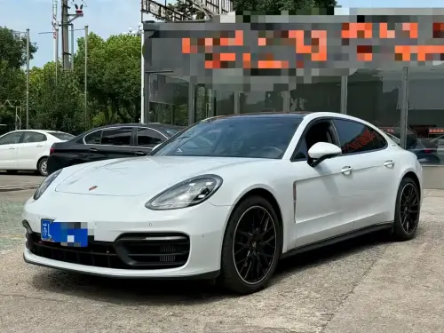 Porsche Panamera, 2022