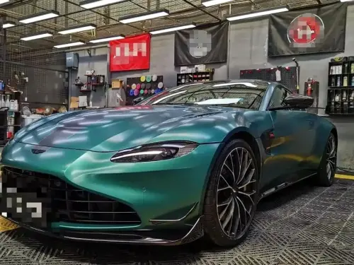Aston Martin V8 Vantage, 2022