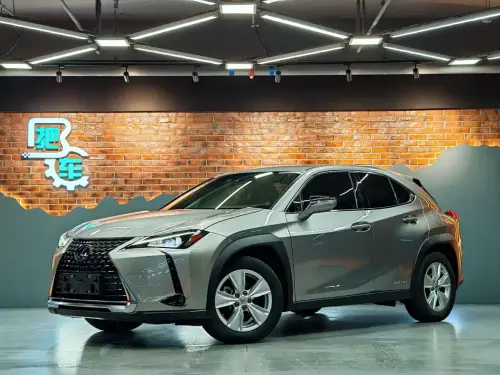 Lexus UX, 2021