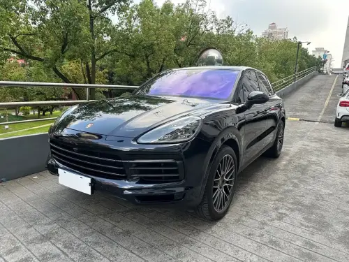 Porsche Cayenne, 2023