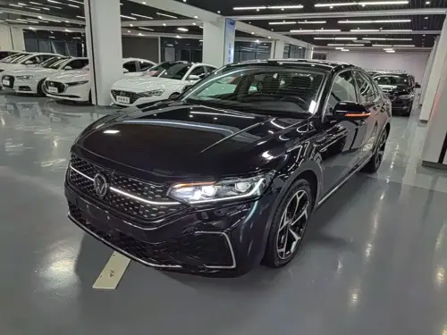 Volkswagen Passat, 2024