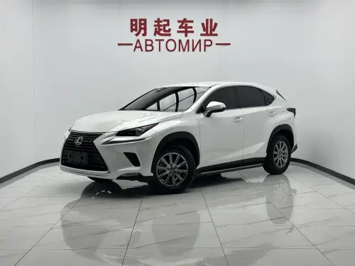 Lexus NX, 2020