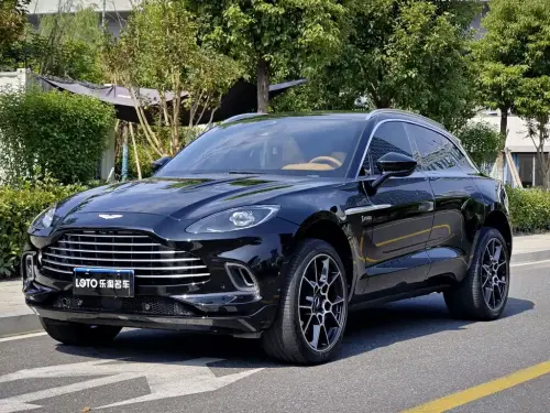 Aston Martin DBX, 2021