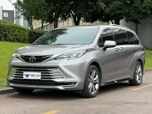 Toyota Sienna, 2024