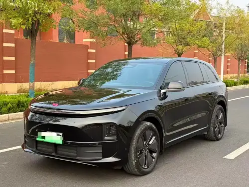 Li Auto L6, 2025