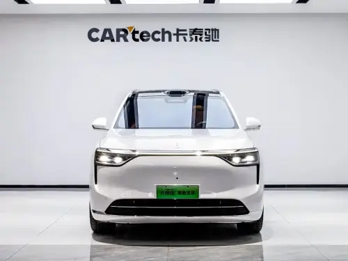 AITO M8, 2025