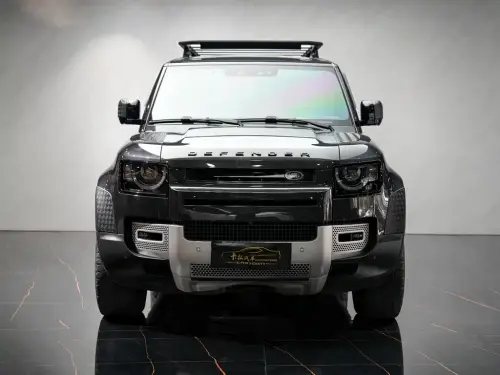 Land Rover Defender, 2023