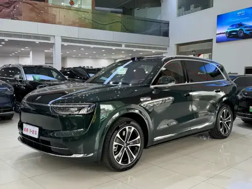 AITO M7, 2025
