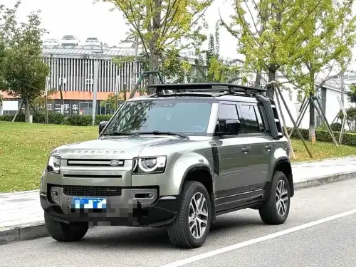Land Rover Defender, 2023