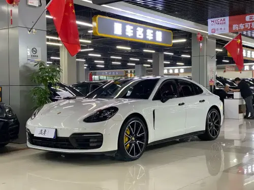 Porsche Panamera, 2022