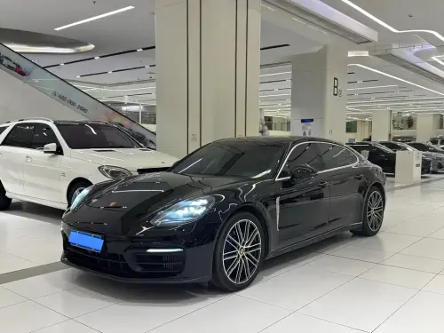 Porsche Panamera, 2021