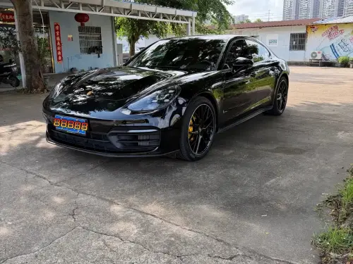 Porsche Panamera, 2022