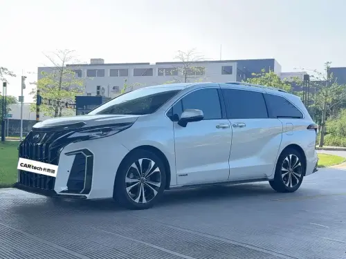 Toyota Granvia, 2023