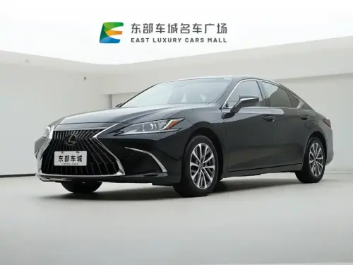 Lexus ES, 2022