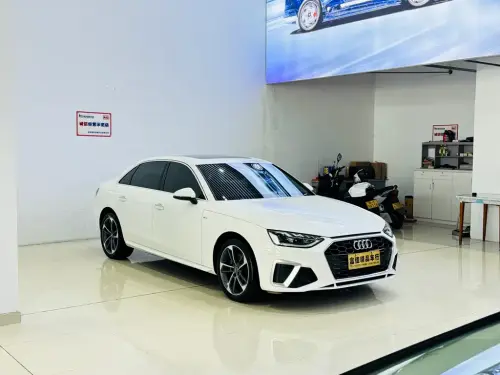Audi A4, 2021