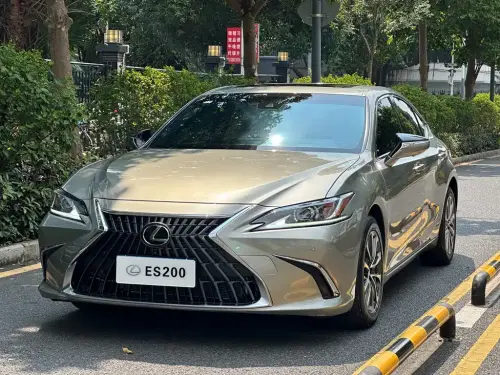 Lexus ES, 2024