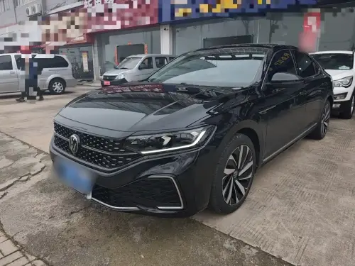 Volkswagen Passat, 2023