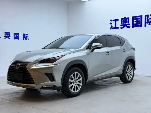 Lexus NX, 2020