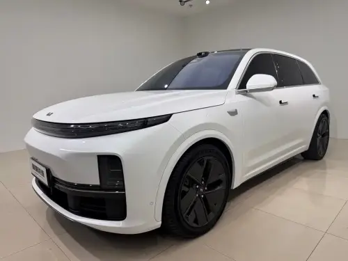 Li Auto L7, 2025
