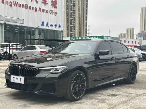 BMW 5-Series, 2023