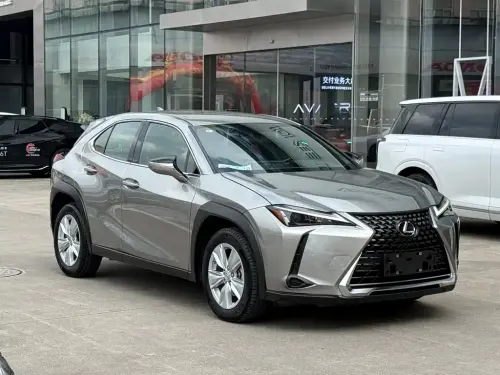 Lexus UX, 2023