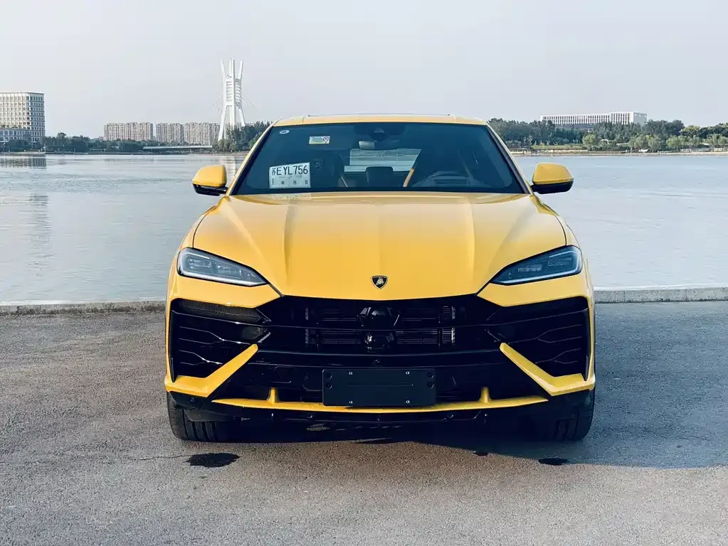 Lamborghini Urus SE, 2026