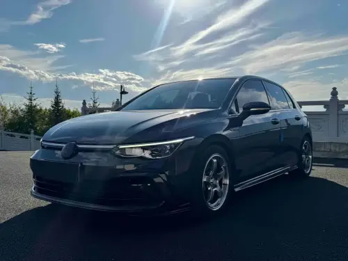 Volkswagen Golf, 2023