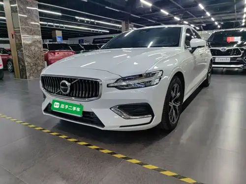Volvo S60, 2023