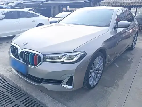 BMW 5-Series, 2021