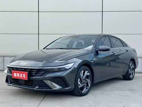 Hyundai Elantra, 2023