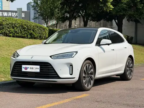 AITO M5, 2022