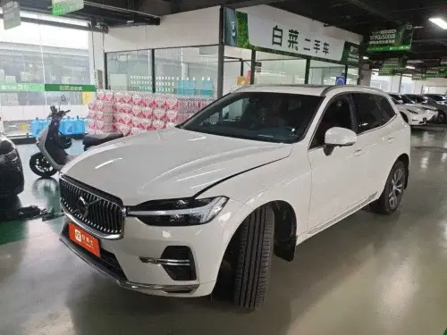 Volvo XC60, 2025