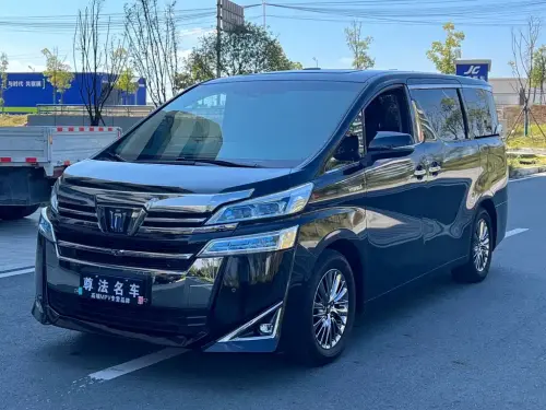 Toyota Vellfire, 2022
