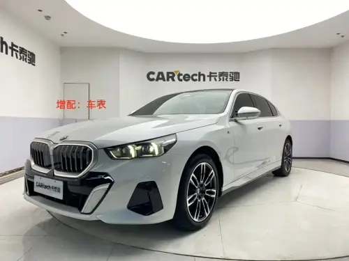 BMW 5-Series, 2024