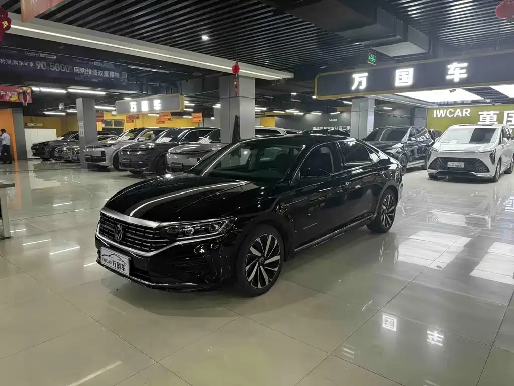 Volkswagen Passat, 2023