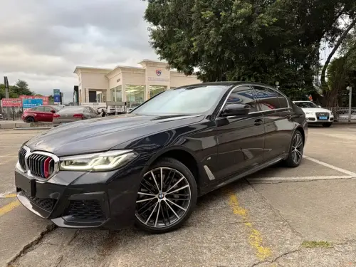 BMW 5-Series, 2023