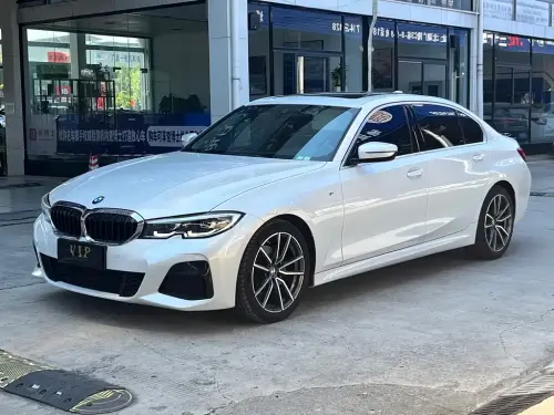 BMW 3-Series, 2022