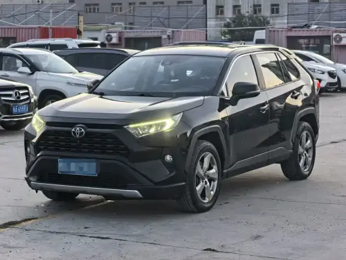 Toyota RAV4, 2023