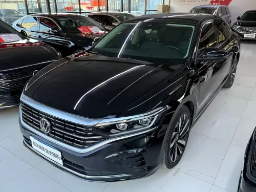 Volkswagen Passat, 2023