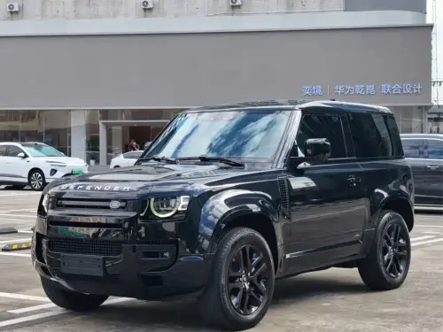 Land Rover Defender, 2023