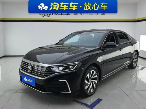 Volkswagen Passat, 2022