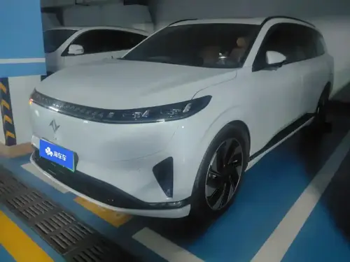 Dongfeng eπ008, 2025