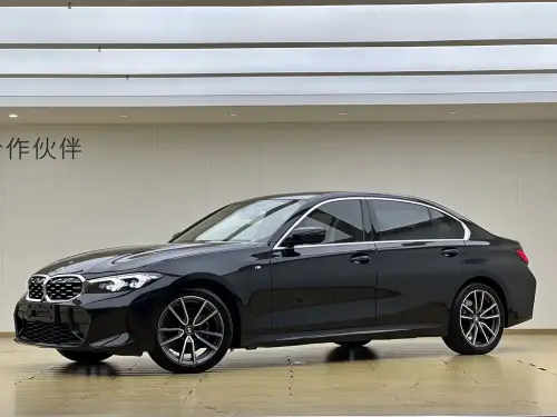 BMW 3-Series, 2023