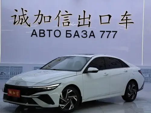 Hyundai Elantra, 2024
