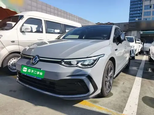Volkswagen Golf, 2021