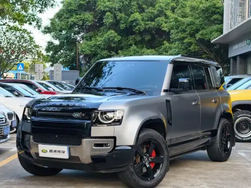 Land Rover Defender, 2022