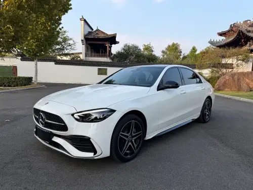 Mercedes-Benz C-Class, 2024