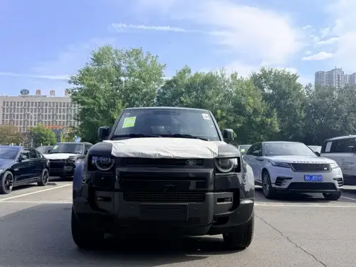 Land Rover Defender, 2026